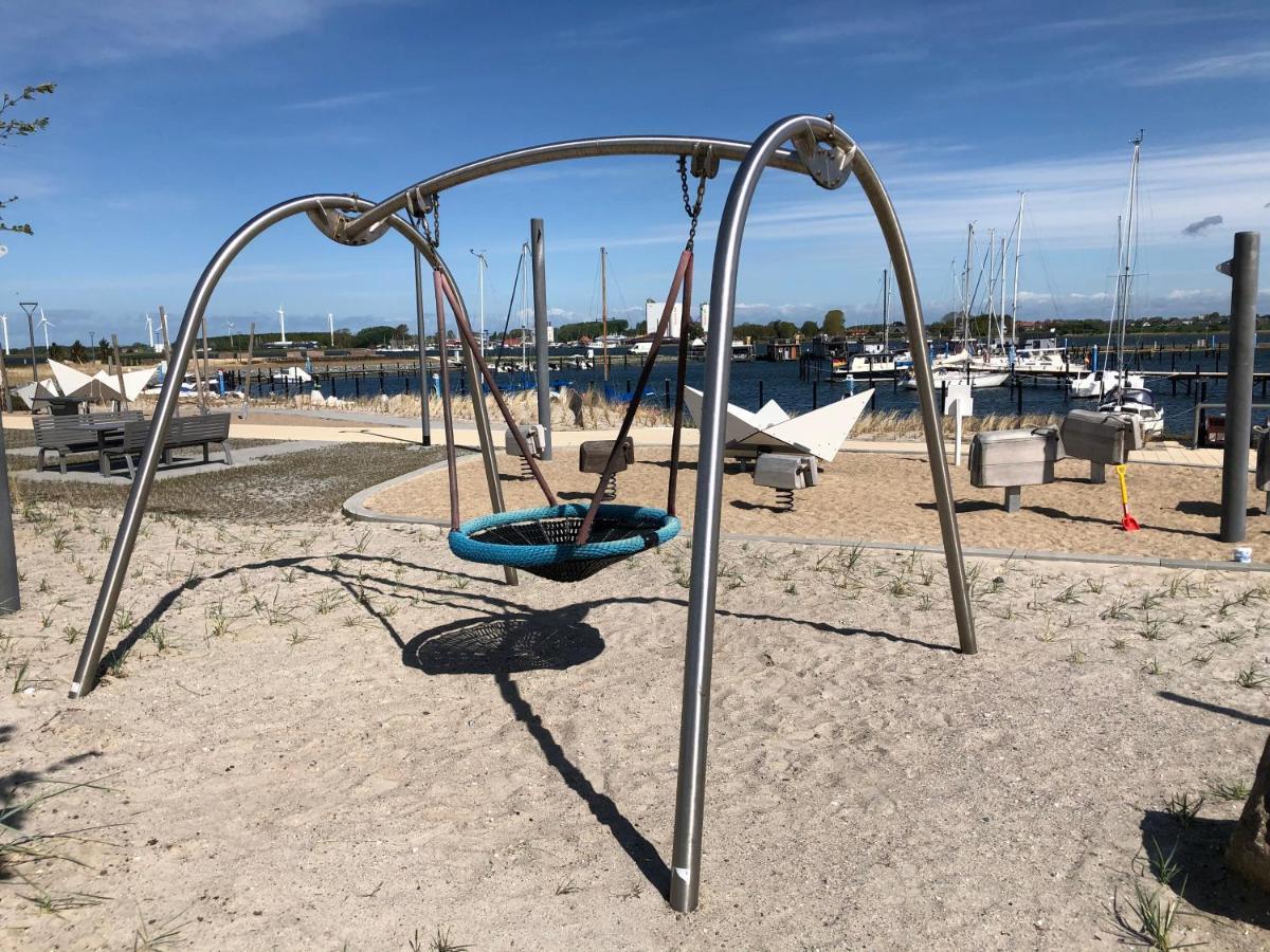2zi-ferienwohnung Am Suedstrand Mit Eigenem Parkplatz Perfekt Fuer Familie